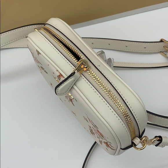 Convertible Belt Bag With Rose Bouquet Print - Picture 15 of 16